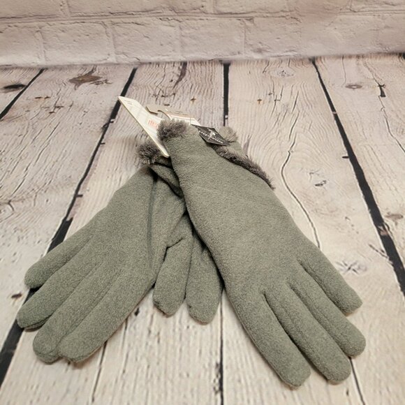 Isotoner Signature Women's Stretch Fleece Overlap Water-Repellent Gloves - Picture 4 of 5